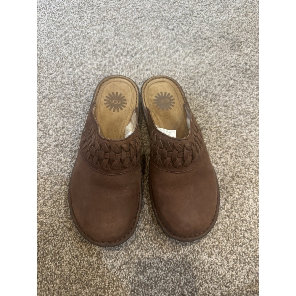 UGG Women's Brown Leather Clog Mules Slip On Sherpa Shearling Lined Sz 7